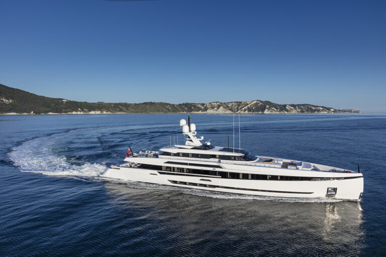 Motor Yacht K2 Profile