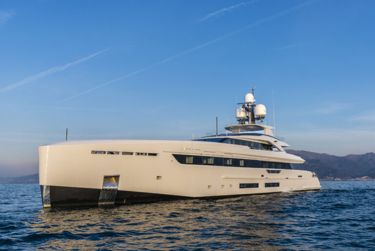Motor Yacht KINDA