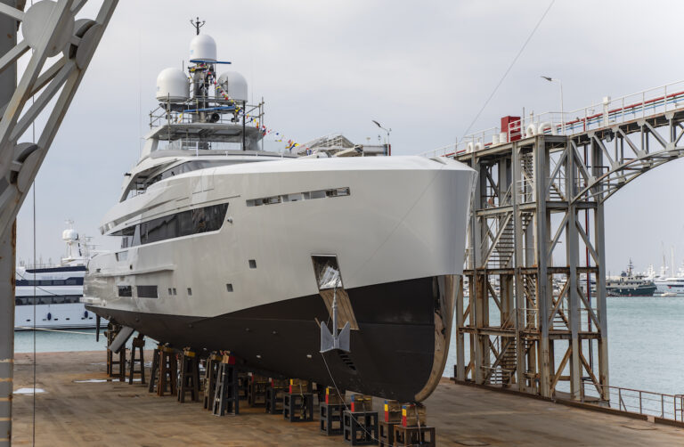 Motor Yacht KINDA Ready For Launch