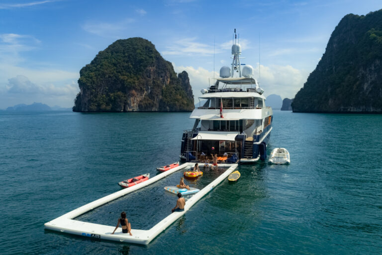 Motor Yacht LADY AZUL