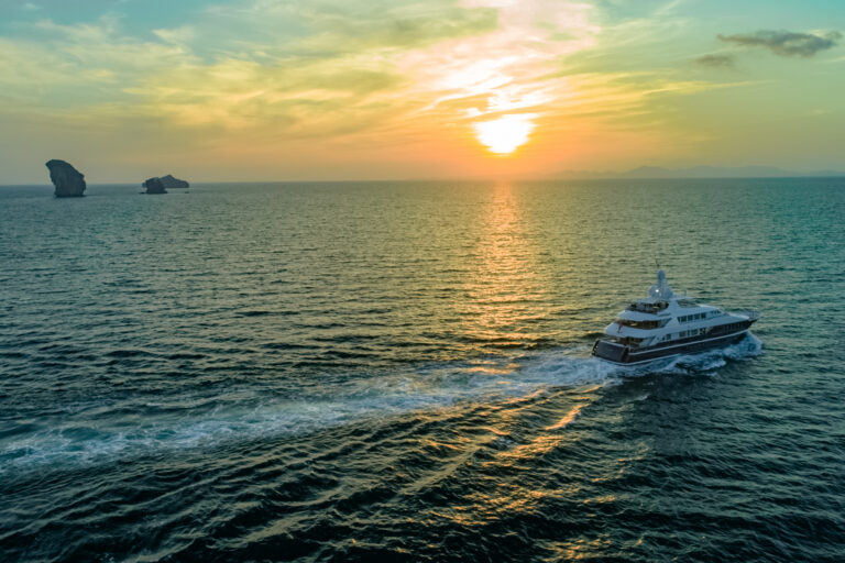 Motor Yacht LADY AZUL