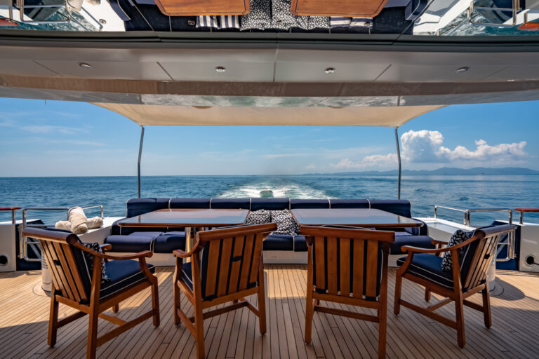 Motor Yacht LADY AZUL