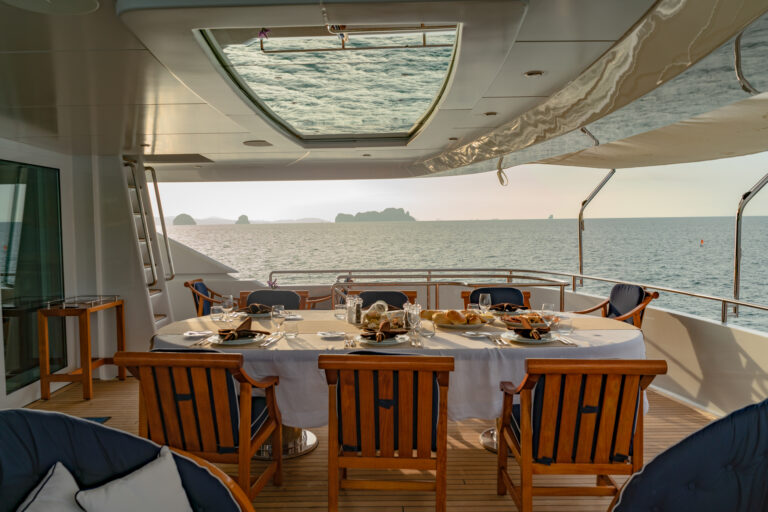 aft deck dining