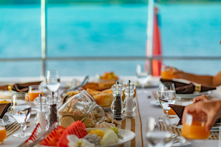 aft deck dining