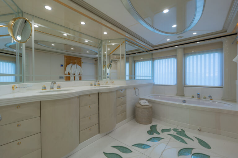 master suite - ensuite