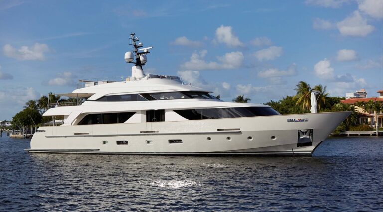 Motor Yacht O