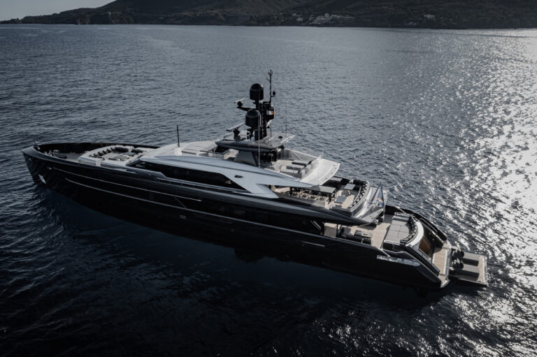 Motor Yacht OLOKUN