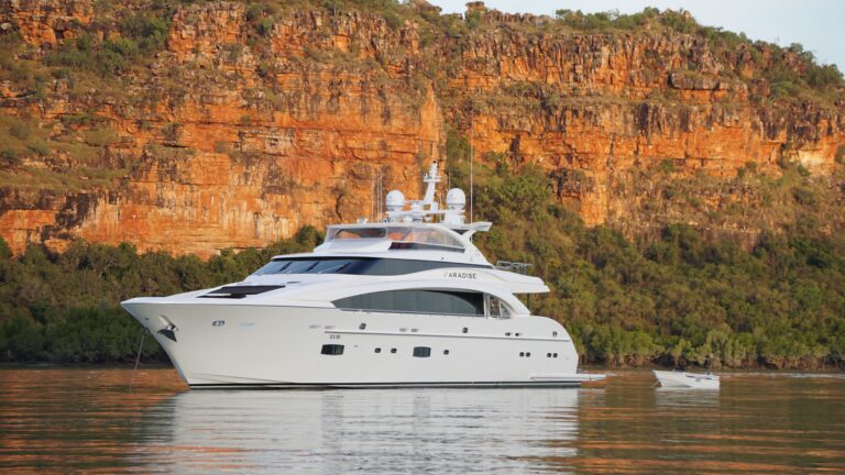 Motor Yacht PARADISE 35m
