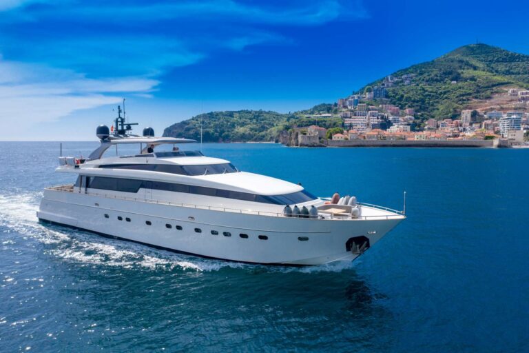 Motor Yacht PERTULA