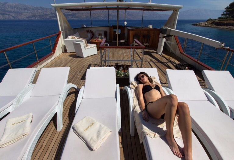 Chaise loungers