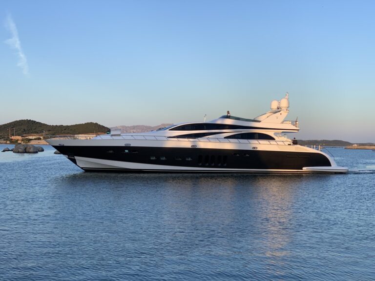 Motoryacht LIS