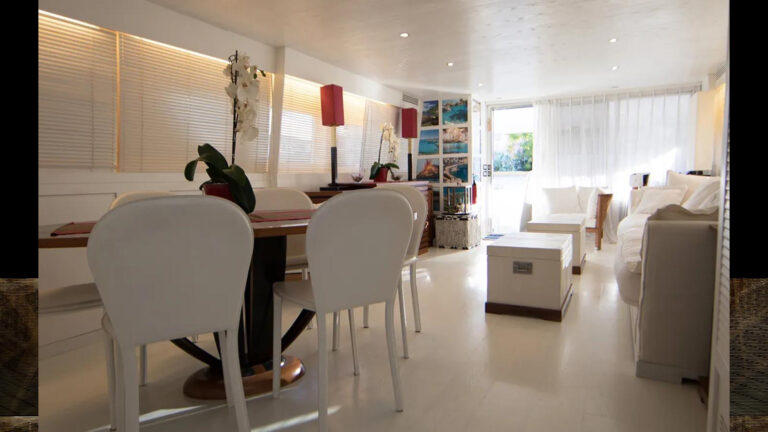 Salon view aft