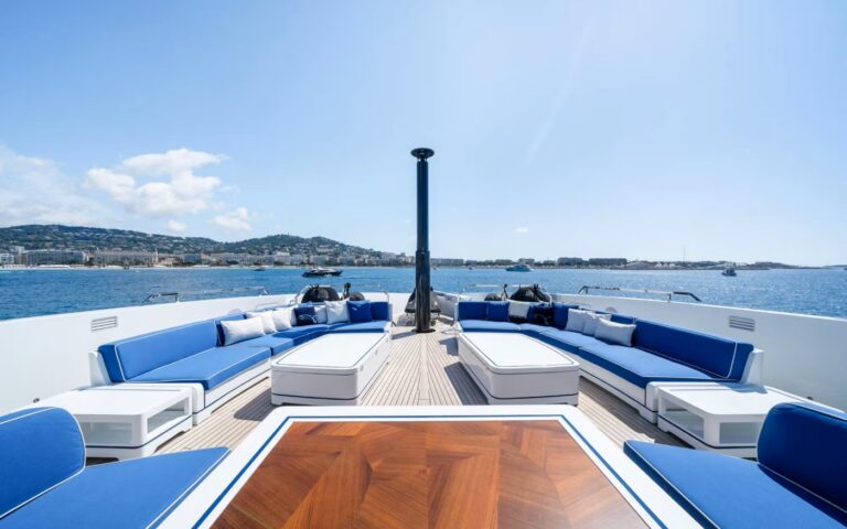 Opendeck Relaxation Area