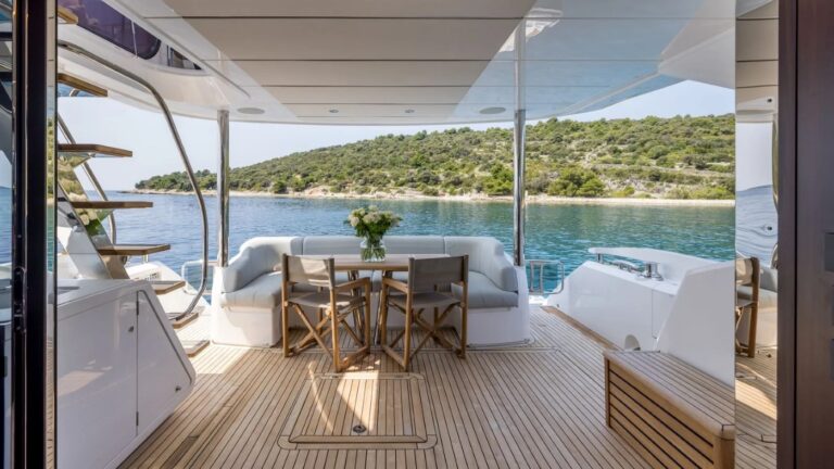 Opendeck Dining With Sea Views