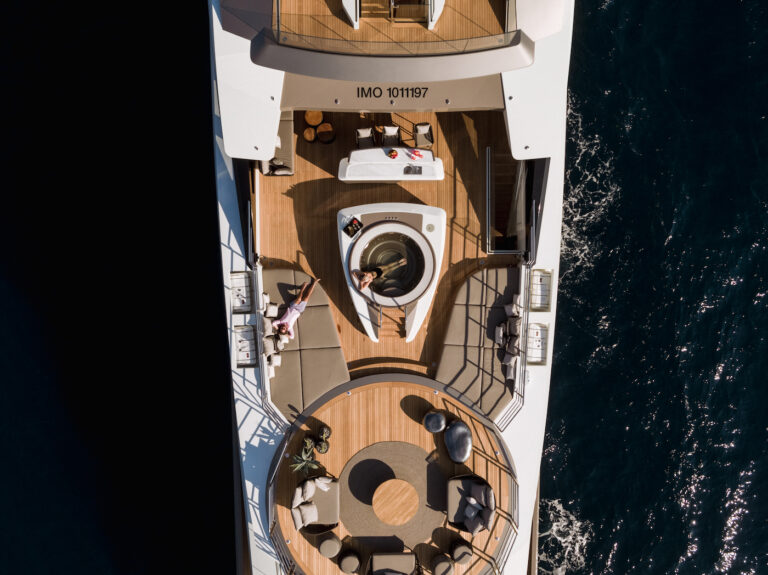 Owner Deck Lifestyle