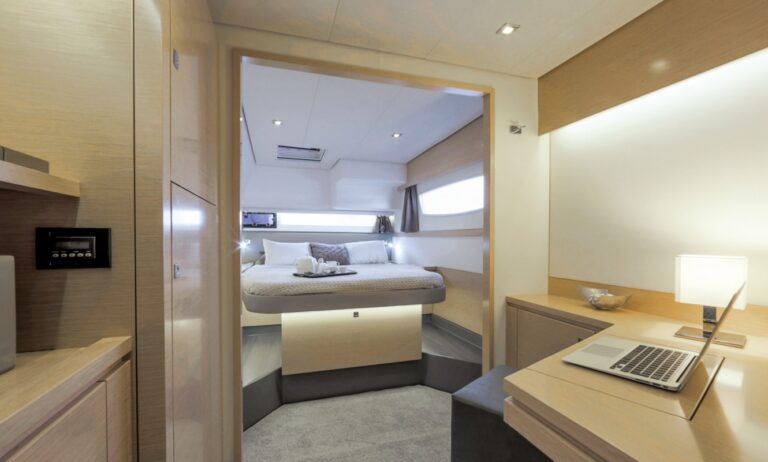 Fountaine Pajot Saba 50 Yacht TIZIANO sistership - Master stateroom