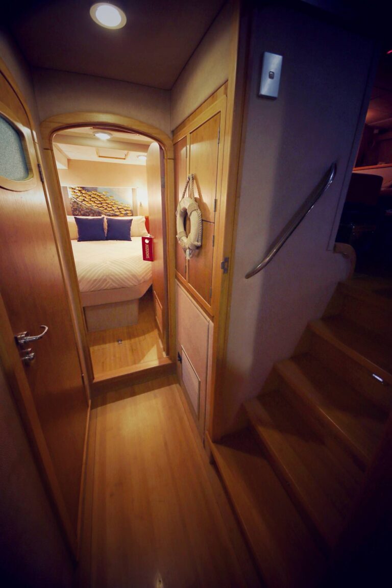 Port Cabin
