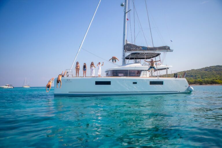 ELVIRA 52