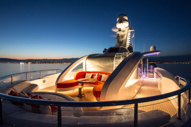 Raised Pilothouse EXCELLENCE V Abeking & Rasmussen