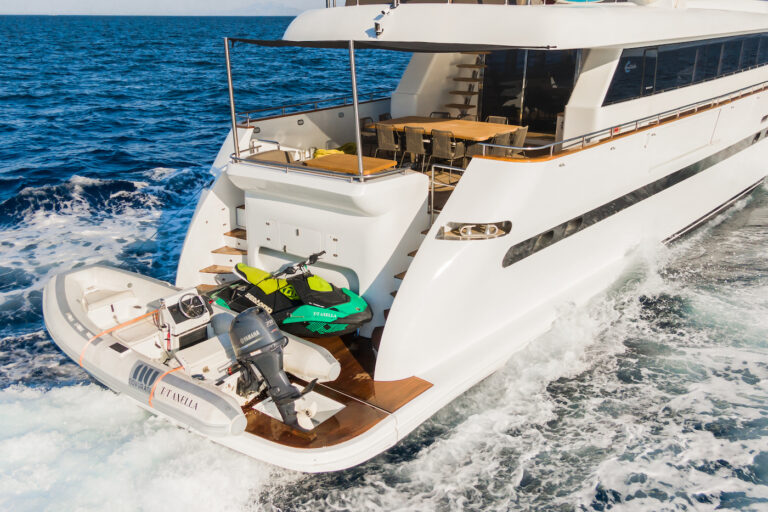 Running Aft Detail