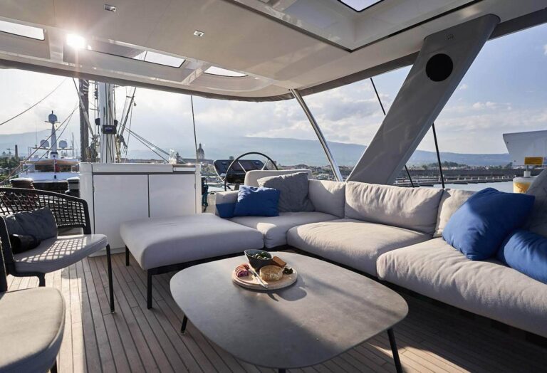 Flybridge