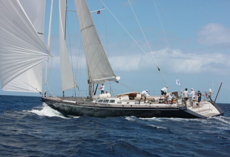 Charter yacht OCEAN’S SEVEN 2