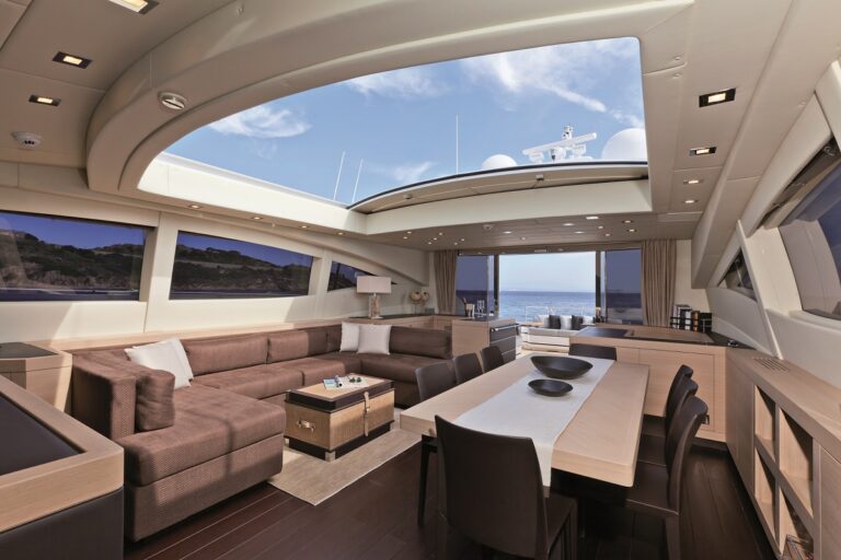 Salon With Retractable Rooftop
