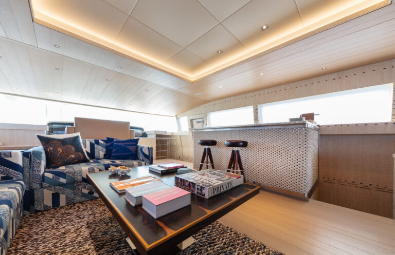 Saloom Seating And Bar