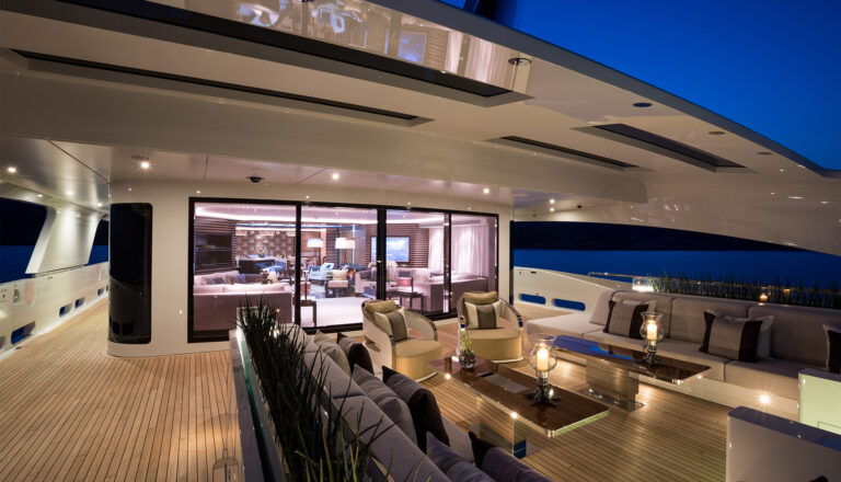 Saloon And Exterior Seating