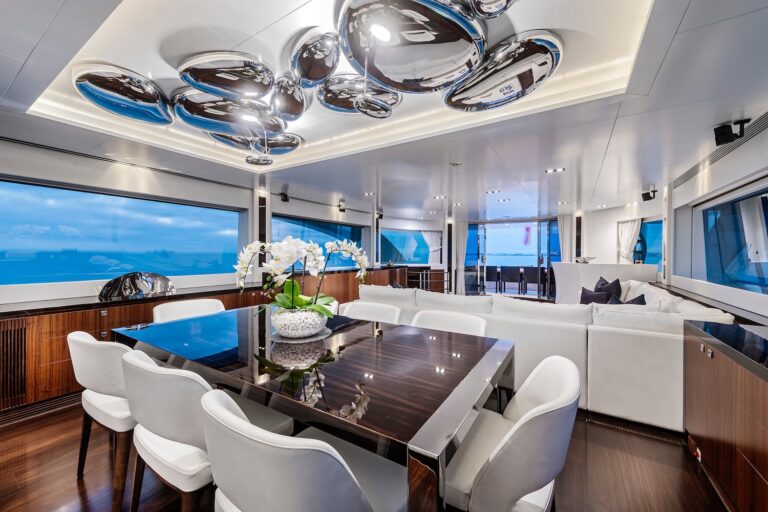 Saloon Dining Area