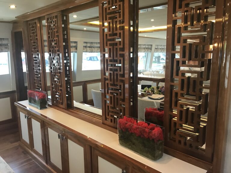 Saloon - Dining Area