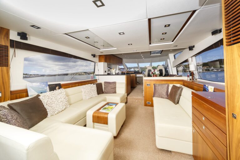 Saloon Looking Forward