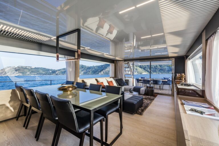 Saloon Of Sistership
