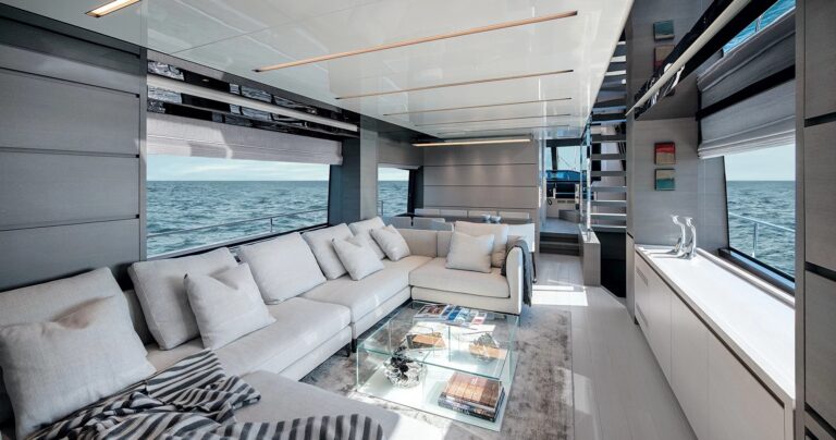 Saloon -  Sistership