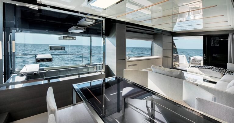 Saloon  -  Sistership