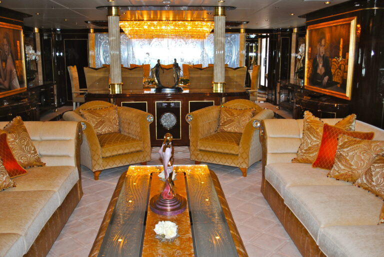 Saloon Table And Seating