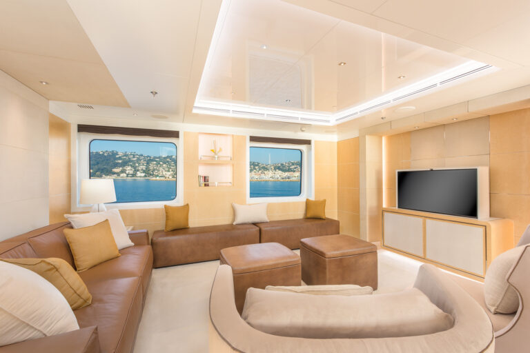 Saloon With TV