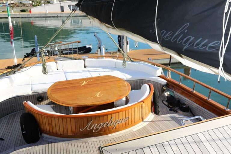 Seating Alfresco