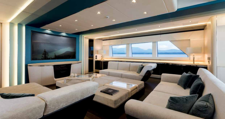 Skylounge With TV - Cinema