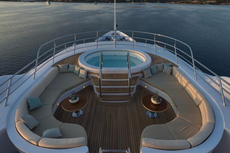 Sun Deck Jacuzzi With Sun Pads
