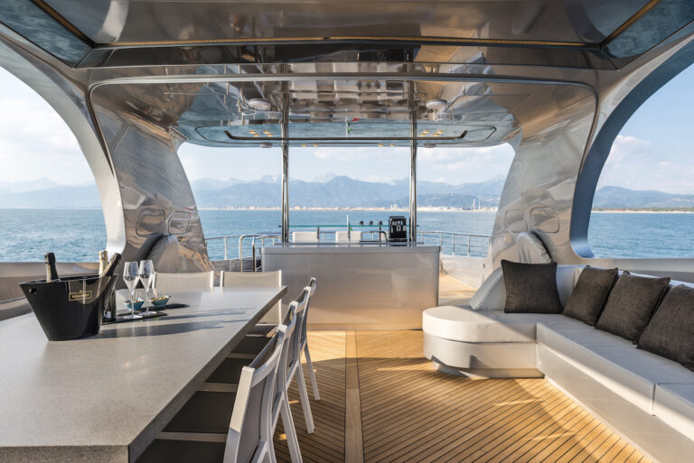 Sun Deck Alfresco Dining And Seating