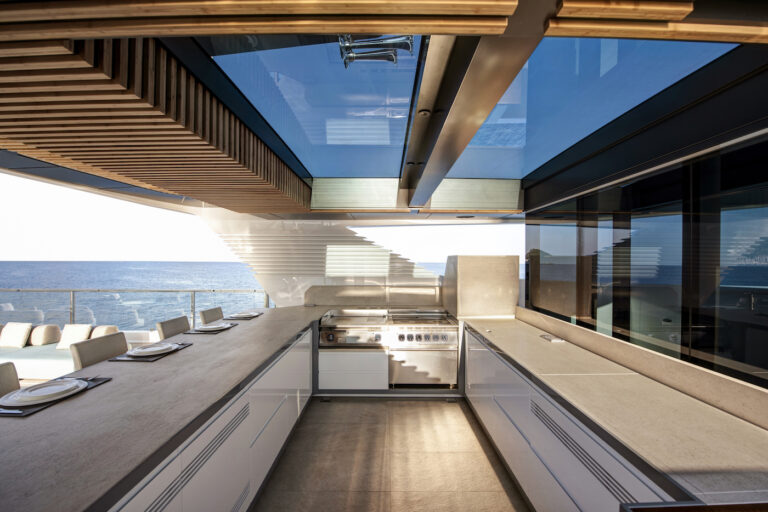 Sun Deck Bar And Grill Area