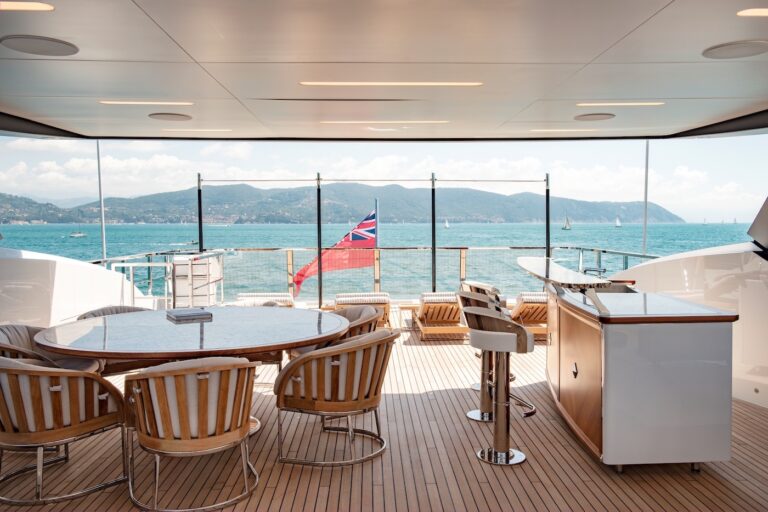 Sun Deck - Dining