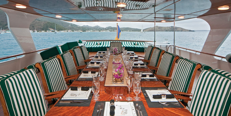Sun Deck Dining Set Up