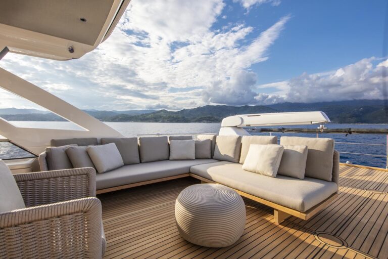Sun Deck Seating - Sistership