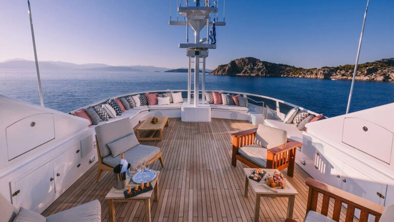 Sun Deck - Sitting Area