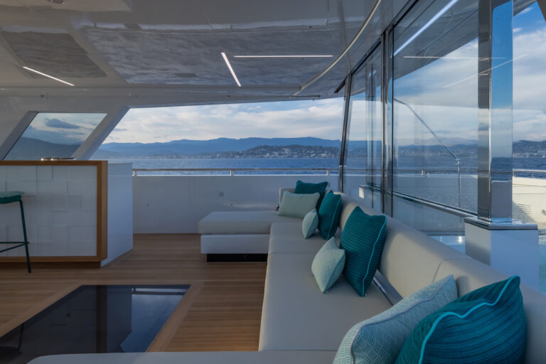 Sundeck - Detail