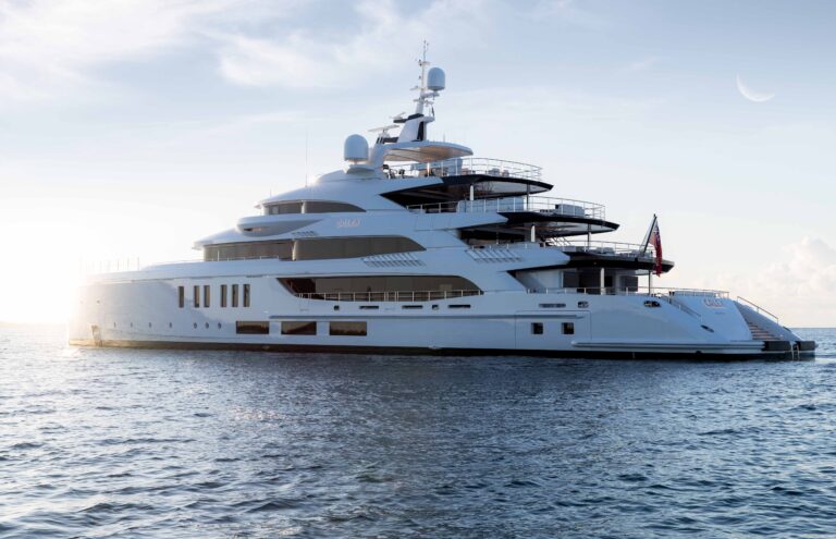 Super Yacht CALEX