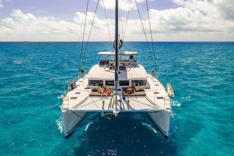 Superyacht HUNTRESS