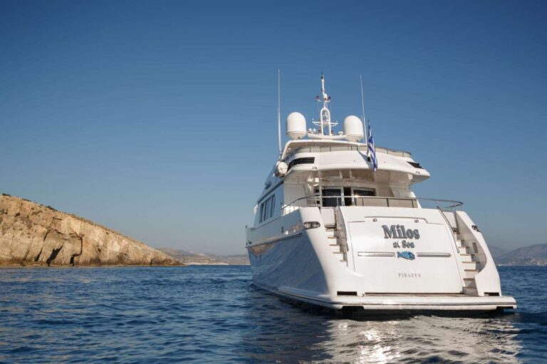 Superyacht MILOS AT SEA